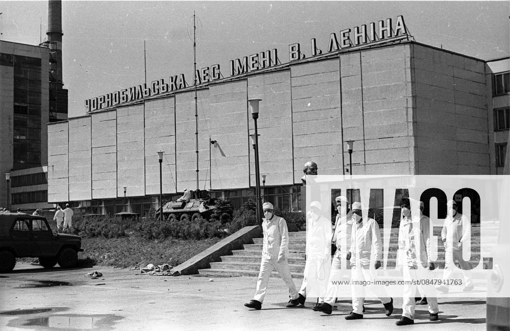 Chernobyl 20 Years After: Kids of Worst Human Made Disaster May 24 - 30, 1986. Administrative office building of Chernobyl NPP.