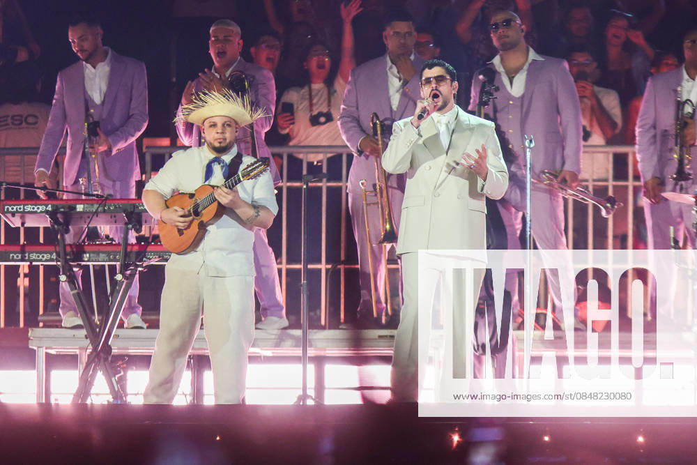 SaO PAULO, SP - 20.02.2026: SHOW BAD BUNNY EM SaO PAULO - Puerto Rican singer Bad Bunny makes his first appearance in Brazil this Friday (20) in Sao Paulo at Allianz Parque with the show of his world tour & 39;DeBÍ TiRAR MaS FOToS& 39;. x2891569x YurixMurakami