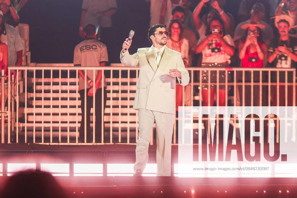 SaO PAULO, SP - 20.02.2026: SHOW BAD BUNNY EM SaO PAULO - Puerto Rican singer Bad Bunny makes his first appearance in Brazil this Friday (20) in Sao Paulo at Allianz Parque with the show of his world tour & 39;DeBÍ TiRAR MaS FOToS& 39;. x2891576x YurixMurakami