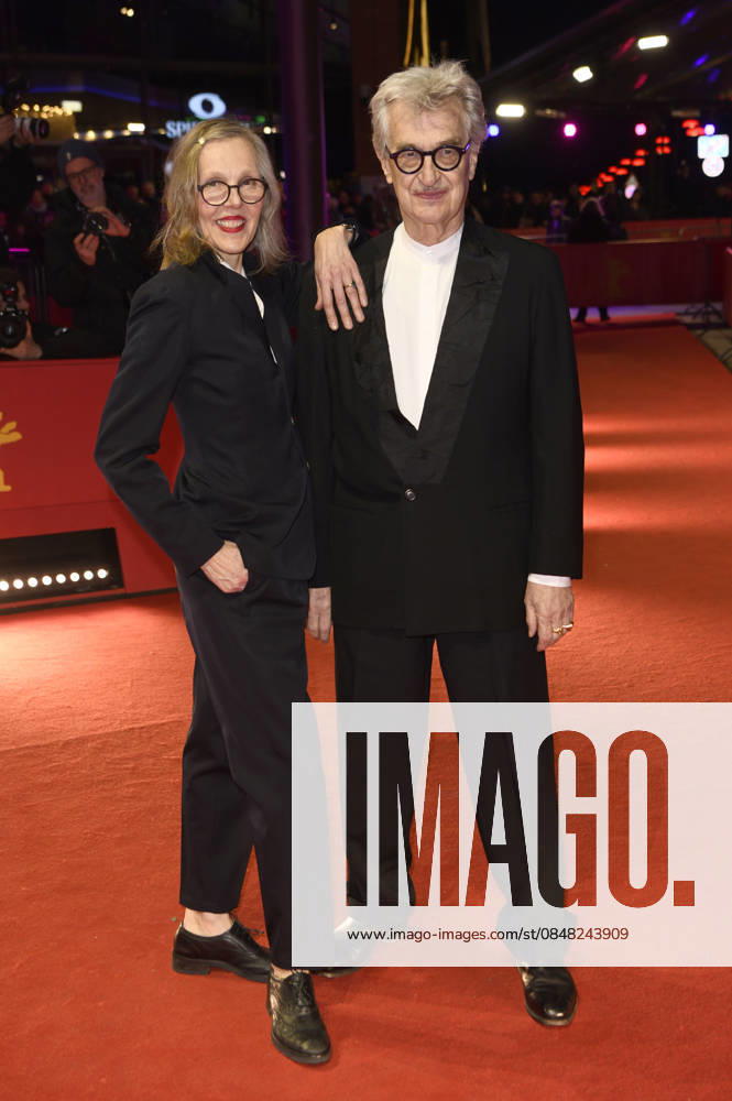 Wim Wenders mit Ehefrau Donata Wenders bei der Closing Ceremony mit Preisverleihung auf der Berlinale 2026 76. Internationale Filmfestspiele Berlin im Berlinale Palast. Berlin