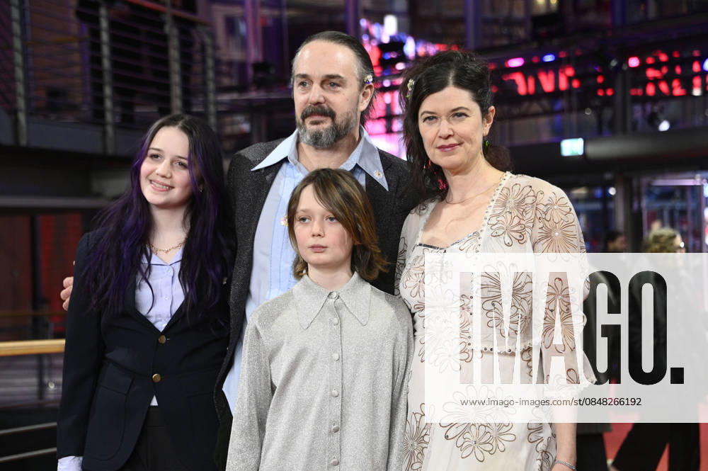 Dylan White, Banker White, Oscar Dylan und Anna Fitch bei der Closing Ceremony mit Preisverleihung auf der Berlinale 2026 76. Internationale Filmfestspiele Berlin im Berlinale Palast. Berlin