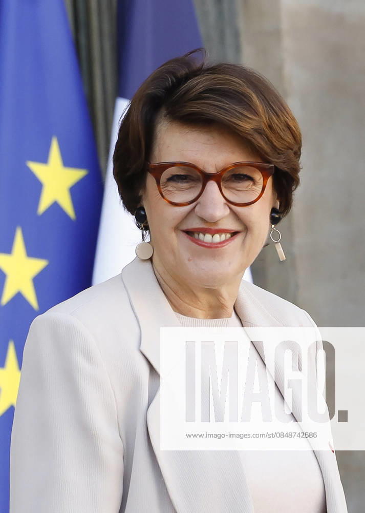 Weekly Cabinet Meeting - Paris French Agriculture Minister Annie Genevard leaves after the weekly cabinet meeting at The Elysee Presidential Palace in Paris, France on February 25, 2026. Photo by Jean-Bernard Vernier JBV News ABACAPRESS.COM Paris France