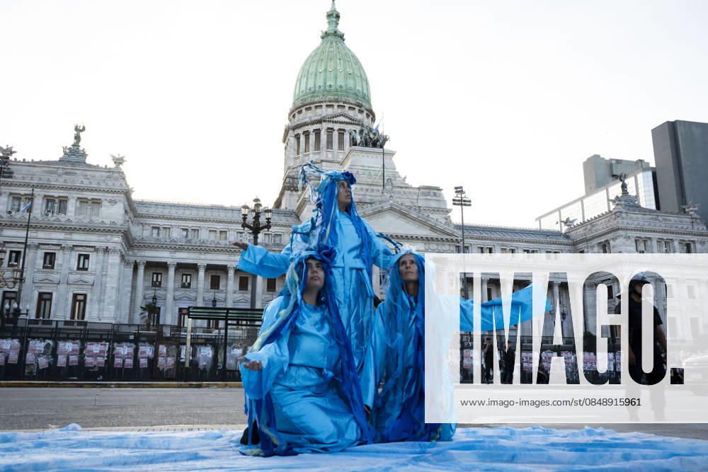 Environmental organizations protested in front of the Argentine Congress against the amendment to the Glacier Law currently under debate in the Senate. Buenos Aires Argentina - ZUMAs358 20260226_znp_s358_005