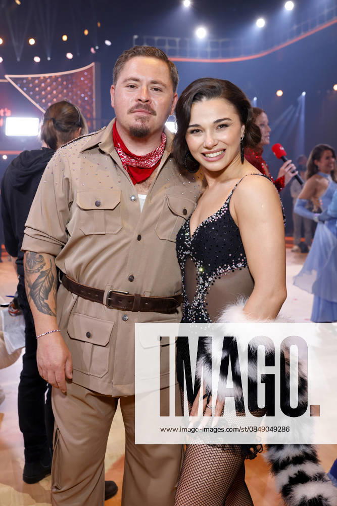Schlagzeuger Gustav Schäfer (Tokio Hotel) und Tänzerin Anastasia Maruster bei der Kennenlern-Show der 19. Staffel der RTL-Tanzshow Lets Dance im Coloneum. Köln, 27.02.2026 NRW Deutschland