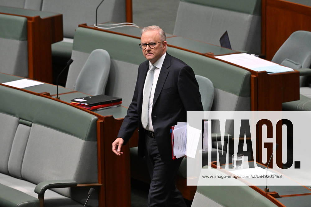 QUESTION TIME, Australian Prime Minister Anthony Albanese arrives during Question Time in the House of Representatives at Parliament House in Canberra, Wednesday, March 2, 2026. ( NO ARCHIVING CANBERRA AUSTRALIAN CAPITAL TERRITORY AUSTRALIA