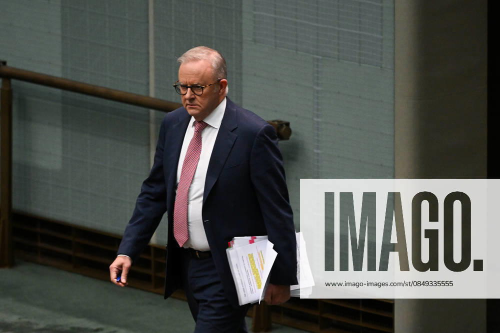 QUESTION TIME, Australian Prime Minister Anthony Albanese arrives during Question Time in the House of Representatives at Parliament House in Canberra, Tuesday, March 3, 2026. ( NO ARCHIVING CANBERRA AUSTRALIAN CAPITAL TERRITORY AUSTRALIA