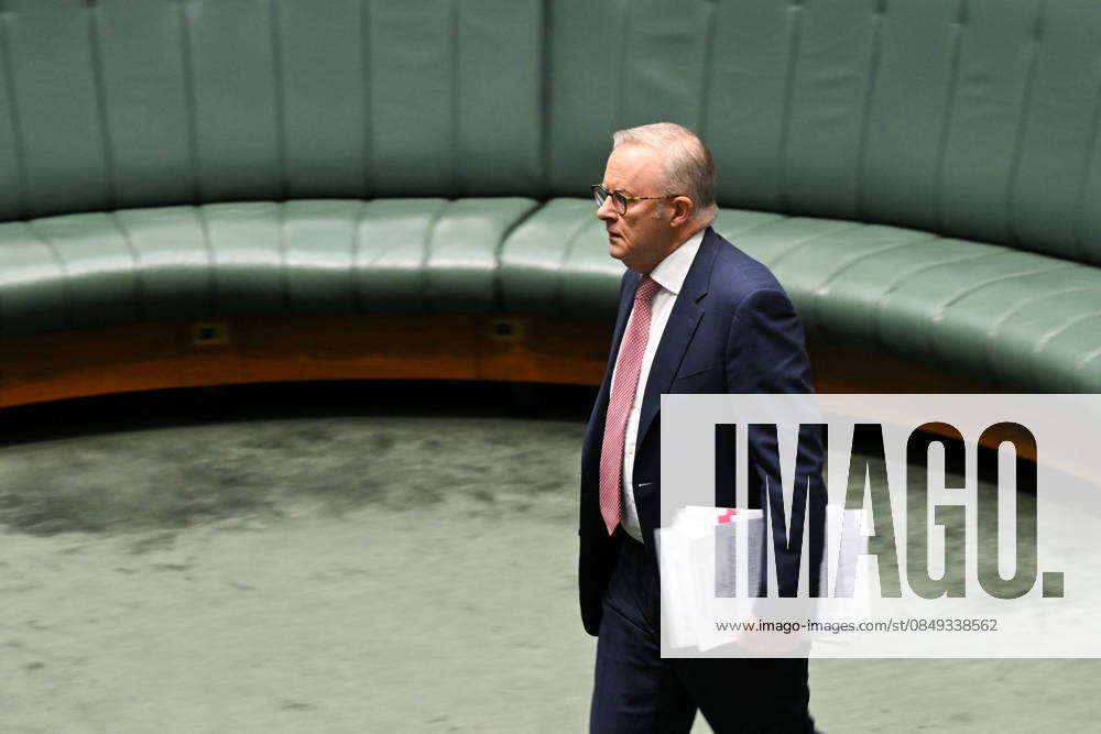 QUESTION TIME, Australian Prime Minister Anthony Albanese arrives during Question Time in the House of Representatives at Parliament House in Canberra, Tuesday, March 3, 2026. ( NO ARCHIVING CANBERRA AUSTRALIAN CAPITAL TERRITORY AUSTRALIA