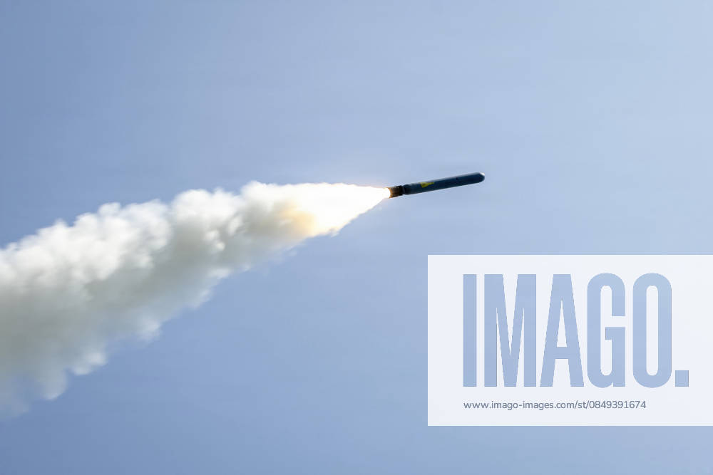 The U.S Navy Arleigh Burke-class guided-missile destroyer USS Delbert D. Black, launches a Tomahawk Land Attack Missile in support of Operation Epic Fury, March 1, 2026 from an undisclosed location. Operation Epic Fury is the name for the U.S. - Israeli joint attack on Iran. Uss Delbert Black United States - ZUMAp138 20260303_zaa_p138_004