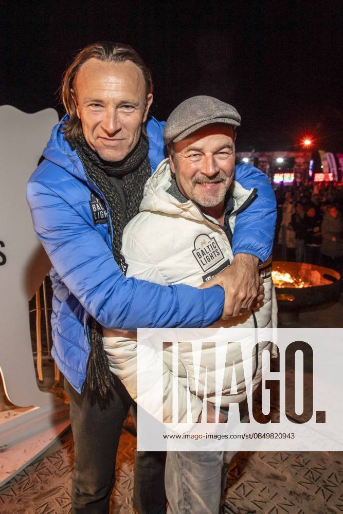 Abb Bernhard Bettermann und Till Demtroeder zu Gast am Strand bei 10.Jahre Baltic Lights 2026 Promi Charity Schlittenhunderennen zu Gunsten der Welthungerhilfe an der Ostsee zwischen der Seebruecke Ahlbeck und der Seebruecke Heringsdorf , Freitag 06.03.2026 in Heringsdorf MV Deutschland