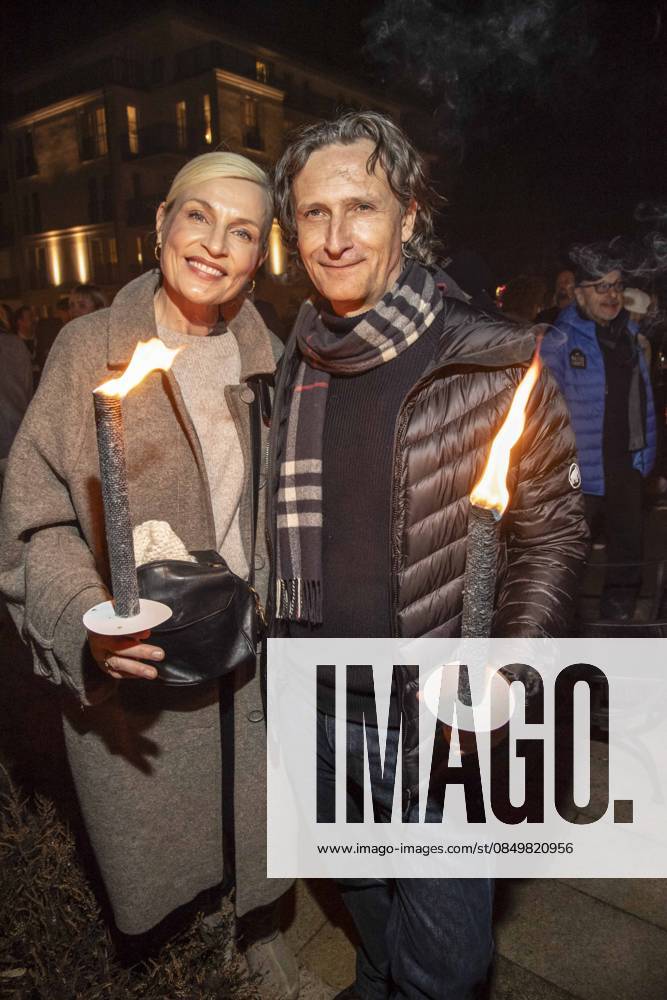 Abb Sanna Englund und Marco Fischer ( Ehemann) zu Gast am Strand Falckellauf bei 10.Jahre Baltic Lights 2026 Promi Charity Schlittenhunderennen zu Gunsten der Welthungerhilfe an der Ostsee zwischen der Seebruecke Ahlbeck und der Seebruecke Heringsdorf , Freitag 06.03.2026 in Heringsdorf MV Deutschland