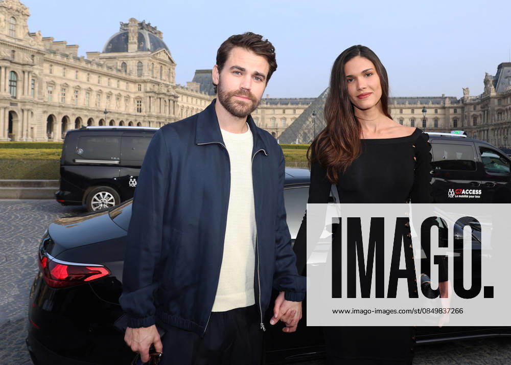 Paul Wesley and his partner Natalie Kuckenburg at the arrivals at the Elie Saab Womenswear Collection Prêt à Porter Fall Winter 2026 2027 show as part of Paris Fashion Week PFW at the Carrousel du Louvre, Paris, France, March 07, 2026 Denis Guignebourg Bestimage Arrivals at the Elie Saab Womenswear Fall Winter 2026 2027 show as part of Paris Fashion Week on March 07, 2026 in Paris, France Paris France