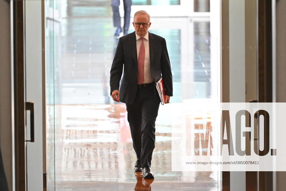 QUESTION TIME, Prime Minister Anthony Albanese before Question Time in the House of Representatives at Parliament House in Canberra, Tuesday, March 10, 2026. ( NO ARCHIVING CANBERRA AUSTRALIAN CAPITAL TERRITORY AUSTRALIA