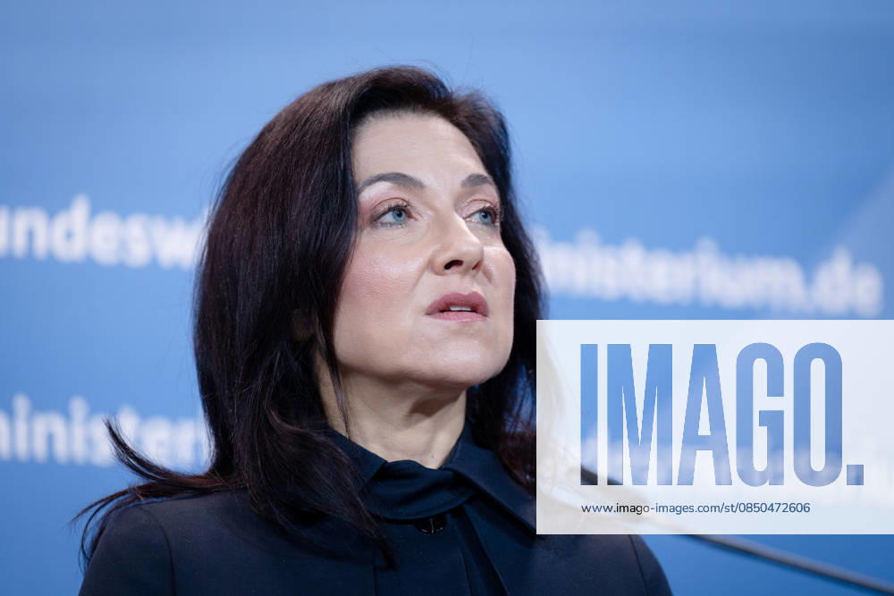 Katherina Reiche, Bundesministerin für Wirtschaft und Energie, BMWE Spitzengespräch Bündnis Zukunft, Katherina Reiche, Bundesministerin für Wirtschaft und Energie, BMWE, Berlin, Pressestatement Berlin Berlin GER