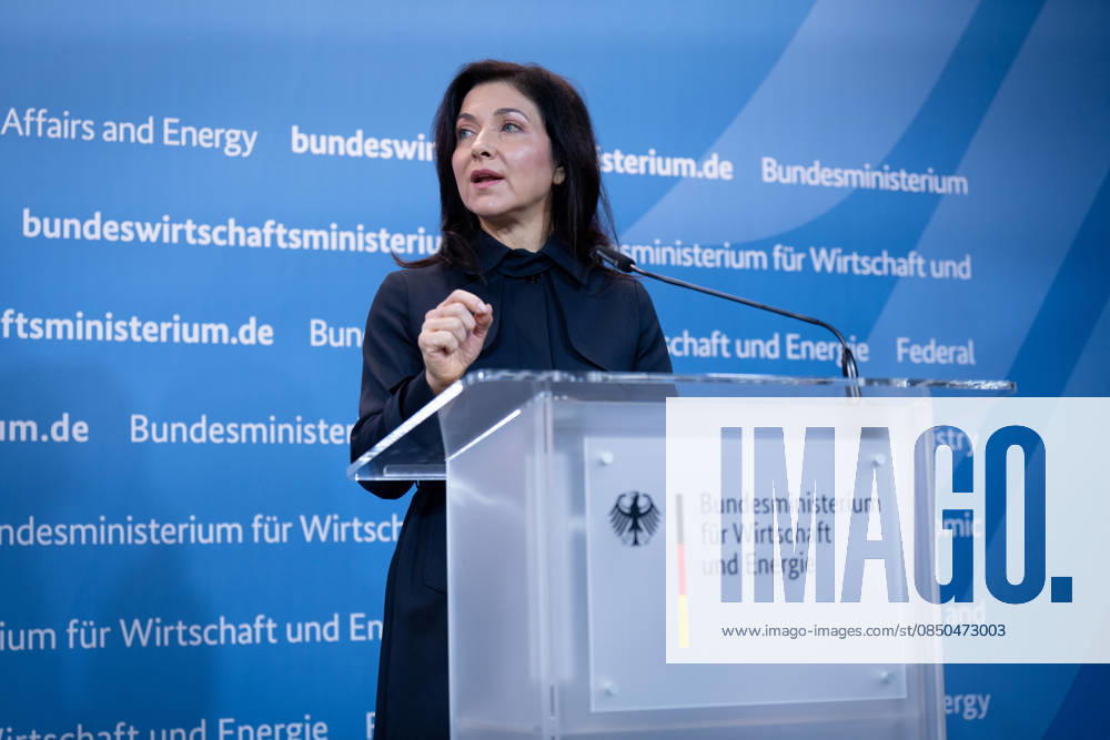 Katherina Reiche, Bundesministerin für Wirtschaft und Energie, BMWE Spitzengespräch Bündnis Zukunft, Katherina Reiche, Bundesministerin für Wirtschaft und Energie, BMWE, Berlin, Pressestatement Berlin Berlin GER