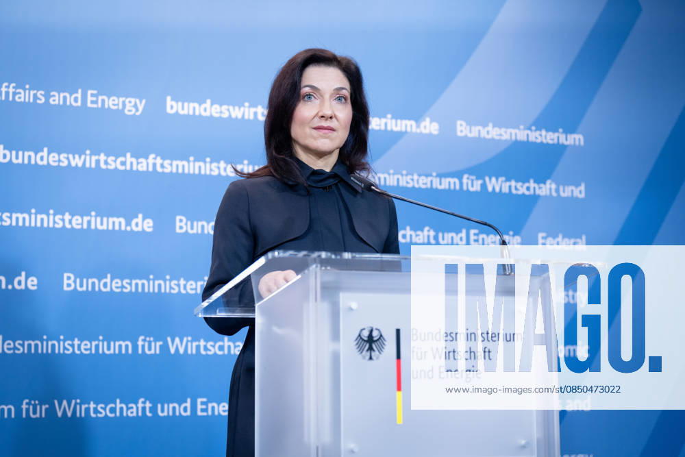 Katherina Reiche, Bundesministerin für Wirtschaft und Energie, BMWE Spitzengespräch Bündnis Zukunft, Katherina Reiche, Bundesministerin für Wirtschaft und Energie, BMWE, Berlin, Pressestatement Berlin Berlin GER