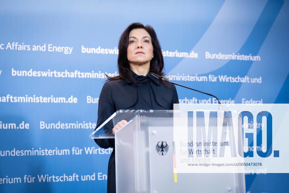 Katherina Reiche, Bundesministerin für Wirtschaft und Energie, BMWE Spitzengespräch Bündnis Zukunft, Katherina Reiche, Bundesministerin für Wirtschaft und Energie, BMWE, Berlin, Pressestatement Berlin Berlin GER
