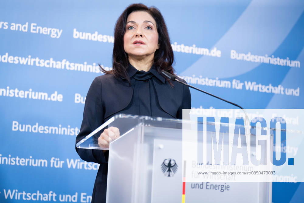 Katherina Reiche, Bundesministerin für Wirtschaft und Energie, BMWE Spitzengespräch Bündnis Zukunft, Katherina Reiche, Bundesministerin für Wirtschaft und Energie, BMWE, Berlin, Pressestatement Berlin Berlin GER