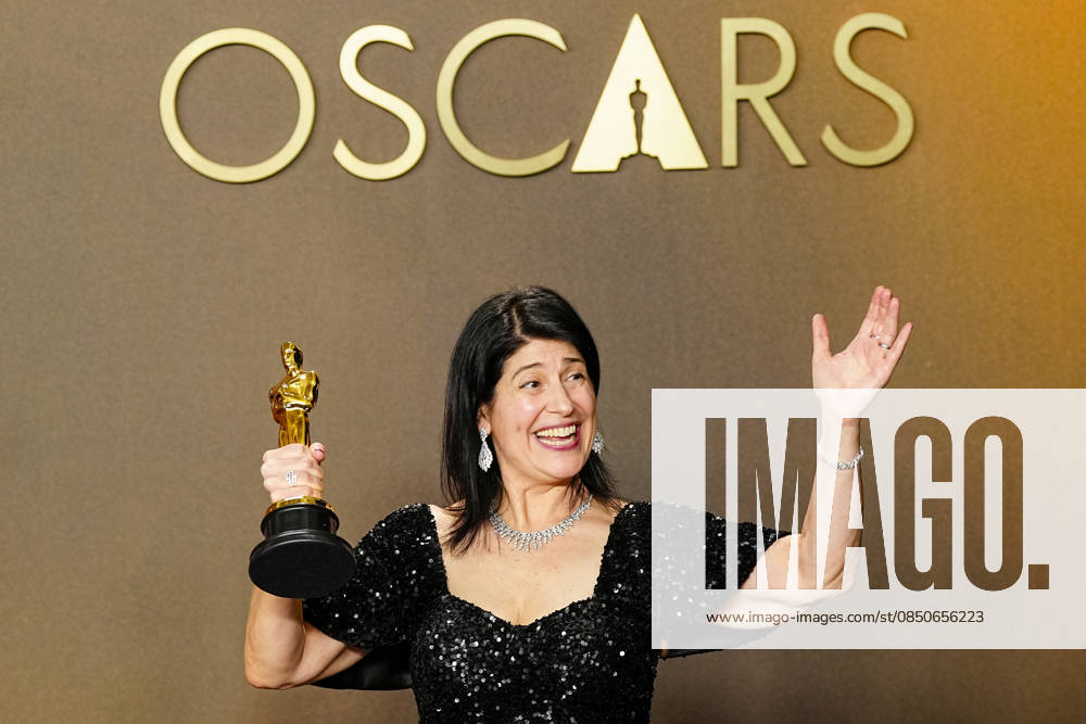 Cassandra Kulukundis celebrates in the press photo room after winning the Best Casting Oscar for One Battle After Another during the 98th annual Academy Awards in the Hollywood section of Los Angeles on Sunday, March 15, 2026. Conan O Brien is hosting the Oscars for the second consecutive year. LAP20260315333 BONNIExCASH