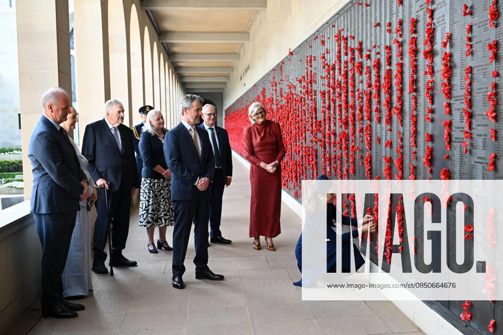 DENMARK ROYALS AUSTRALIA VISIT, Denmark s Queen Mary places a poppy at the Roll of Honour during a visit to the Australian War Memorial in Canberra, Monday, March 16, 2026. ( POOL CANBERRA AUSTRALIAN CAPITAL TERRITORY AUSTRALIA