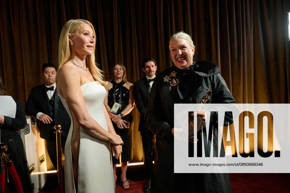 98th Oscars, Academy Awards Kate Hawley poses backstage with the Oscar for Costume Design during the 98th Oscars at Dolby Theatre at Ovation Hollywood on Sunday, March 15, 2026., Credit:Richard Harbaugh The Academy Avalon United States of America, CA, Hollywood, Dolby Theater