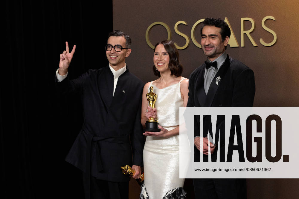 98th Oscars, Academy Awards Alexandre Singh, Natalie Musteata and Kumail Nanjiani pose backstage during the live 98th Oscars at the Dolby Theatre at Ovation Hollywood in Los Angeles, CA, on Sunday, March 15, 2026., Credit:Etienne Laurent The Academy Avalon United States of America, CA, Hollywood, Dolby Theater