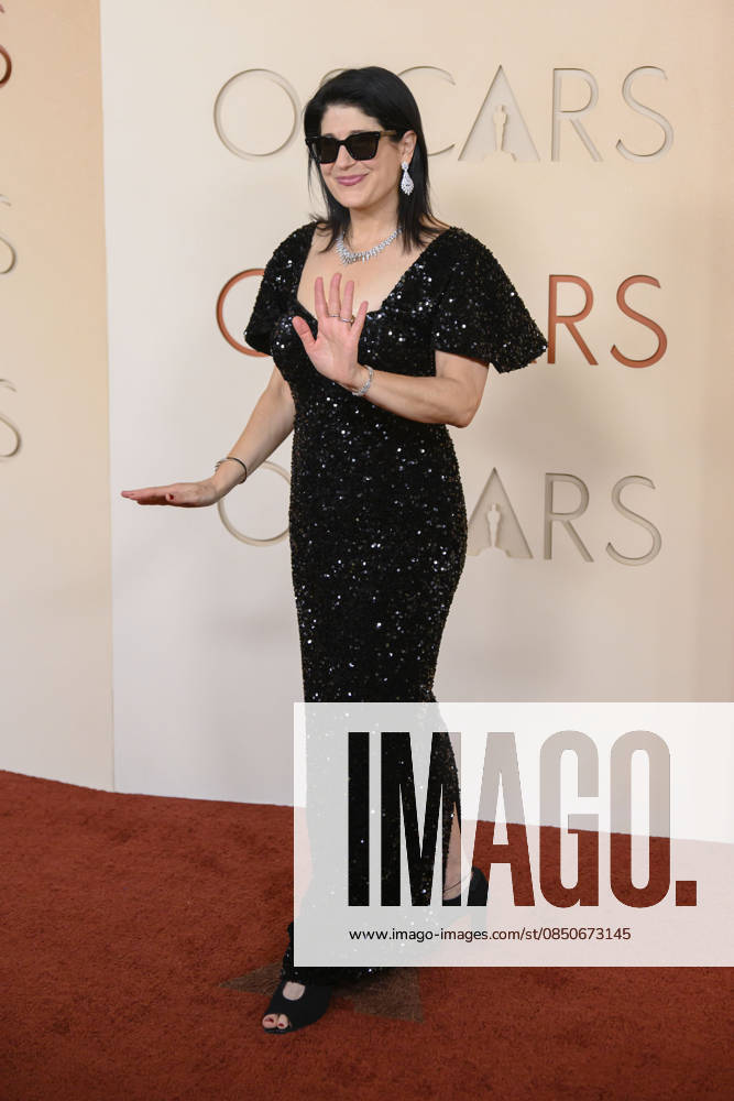 CASSANDRA KULUKUNDIS walks the red carpet for the 98th Annual Academy Awards. During the awards ceremony Kulukundis is awarded the inaugural Oscar for Best Casting for her work on One Battle After Another. Hollywood USA - ZUMAp124 20260315_zaa_p124_111