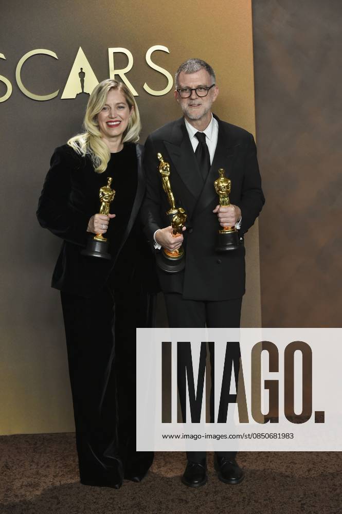 Paul Thomas Anderson, Sara Murphy in the press room for The 98th Academy Awards - Press Room, Dolby Theatre at Ovation Hollywood, Los Angeles, CA, March 15, 2026. Photo By: Elizabeth Goodenough Everett Collection The 98th Academy Awards - Press Room PUBLICATIONXNOTxINxCANxCHNxFRAxITAxJPNxNORxPOLxRUSxESPxUKxUSA
