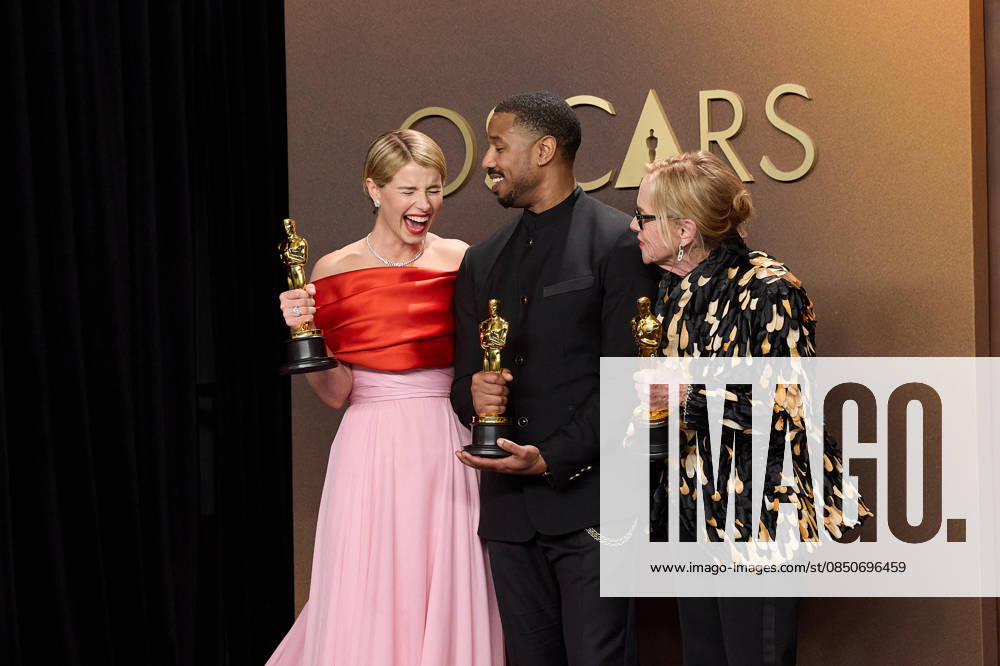 Jessie Buckley, Michael B. Jordan and Amy Madigan pose backstage with the Oscar for Actor in a Leading Role during the 98th Oscars at Dolby¨ Theatre at Ovation Hollywood on Sunday. Hollywood USA - ZUMAz03_ 20260316_zah_z03_011