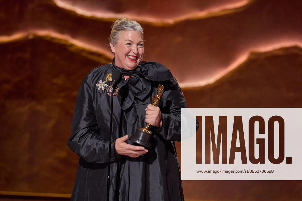 98th Oscars, Academy Awards Kate Hawley accepts the Oscar for Costume Design during the 98th Oscars at the Dolby Theatre at Ovation Hollywood on Sunday, March 15, 2026., Credit:Avalon.red Avalon United States of America, CA, Hollywood, Dolby Theater