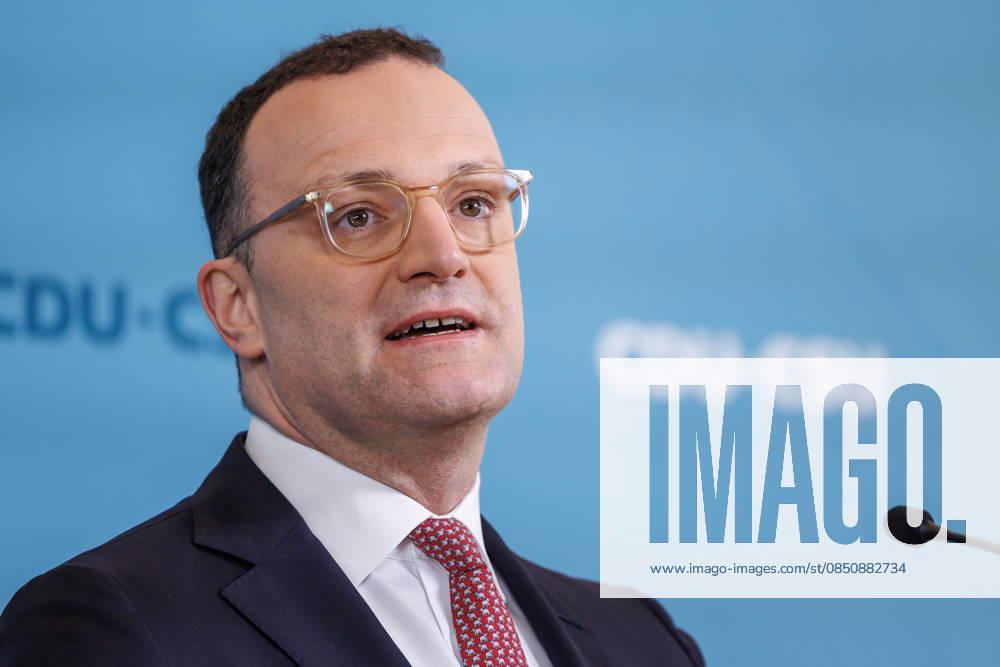 Statement vor den Fraktionssitzung der CDU CSU Jens Spahn, Fraktionsvorsitzender der CDU CSU im Bundestag, spricht während eines Statement vor der Fraktionssitzung am 17.03.2026 in Berlin. Berlin Berlin Deutschland Reichstag