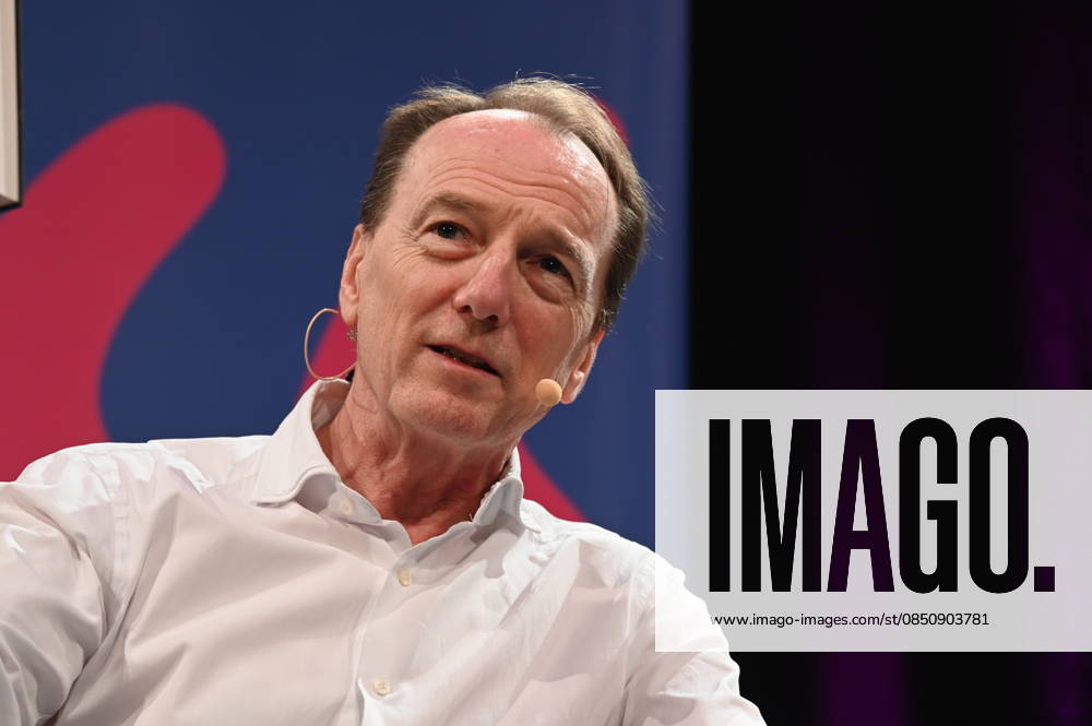 Der österreichische Autor Marc Elsberg liest und spricht auf der Lit.Cologne, dem internationalen Literaturfestival