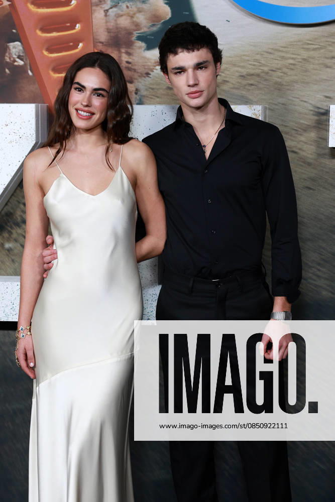 Premiere of Prime Videos new original movie, Zeta Ainhoa Larretxi and Fernando Lindez during the premiere of Zeta, Prime Videos new original movie, at the Cines Callao, on March 17, 2026, in Madrid Spain Prime Video premieres on March 20 worldwide its new original feature film, Zeta, a Spanish production, one of the most ambitious of the year for Amazons platform, directed by Dani de la Torre CINE PHOTOCALL PREMIERE José Madrid Madrid Spain