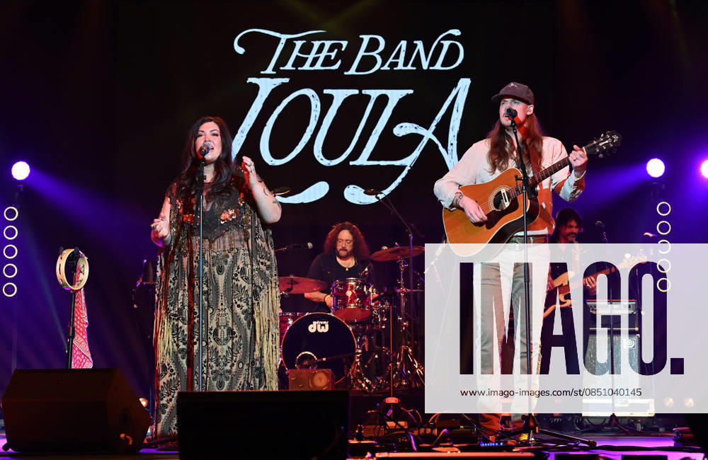 Warner Records Nashville -CRS 2026 The Band Loula, Logan Simmons and Malachi Mills onstage at Warner Records Nashville Lunch and Performance during CRS 2026 at the Omni Nashville Hotel on March 18, 2026 in Nashville, Tennessee. Nashville Omni Nashville Tennessee USA