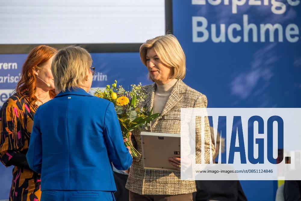 Erster Tag der Leipziger Buchmesse 2026 in Leipzig: Besucher strömen durch die Hallen, informieren sich über Neuerscheinungen und verfolgen Lesungen sowie Gespräche mit Autoren. Die Buchmesse zählt zu den wichtigsten Veranstaltungen der Literatur- und Verlagsbranche im deutschsprachigen Raum. Preisverleihung des Preis der Leipziger Buchmesse 2026 in Leipzig: Ausgezeichnet werden herausragende Werke in den Kategorien Belletristik, Sachbuch Essayistik und Übersetzung. Die Ehrung gilt als eine der bedeutendsten Literaturauszeichnungen Deutschlands und zieht große mediale Aufmerksamkeit auf sich. Siegerin Sachbuch Marie-Janine Calic Leipziger Buchmesse 2026 Tag 1