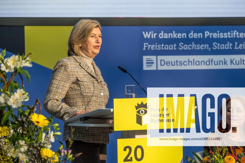 Erster Tag der Leipziger Buchmesse 2026 in Leipzig: Besucher strömen durch die Hallen, informieren sich über Neuerscheinungen und verfolgen Lesungen sowie Gespräche mit Autoren. Die Buchmesse zählt zu den wichtigsten Veranstaltungen der Literatur- und Verlagsbranche im deutschsprachigen Raum. Preisverleihung des Preis der Leipziger Buchmesse 2026 in Leipzig: Ausgezeichnet werden herausragende Werke in den Kategorien Belletristik, Sachbuch Essayistik und Übersetzung. Die Ehrung gilt als eine der bedeutendsten Literaturauszeichnungen Deutschlands und zieht große mediale Aufmerksamkeit auf sich. Siegerin Sachbuch Marie-Janine Calic Leipziger Buchmesse 2026 Tag 1