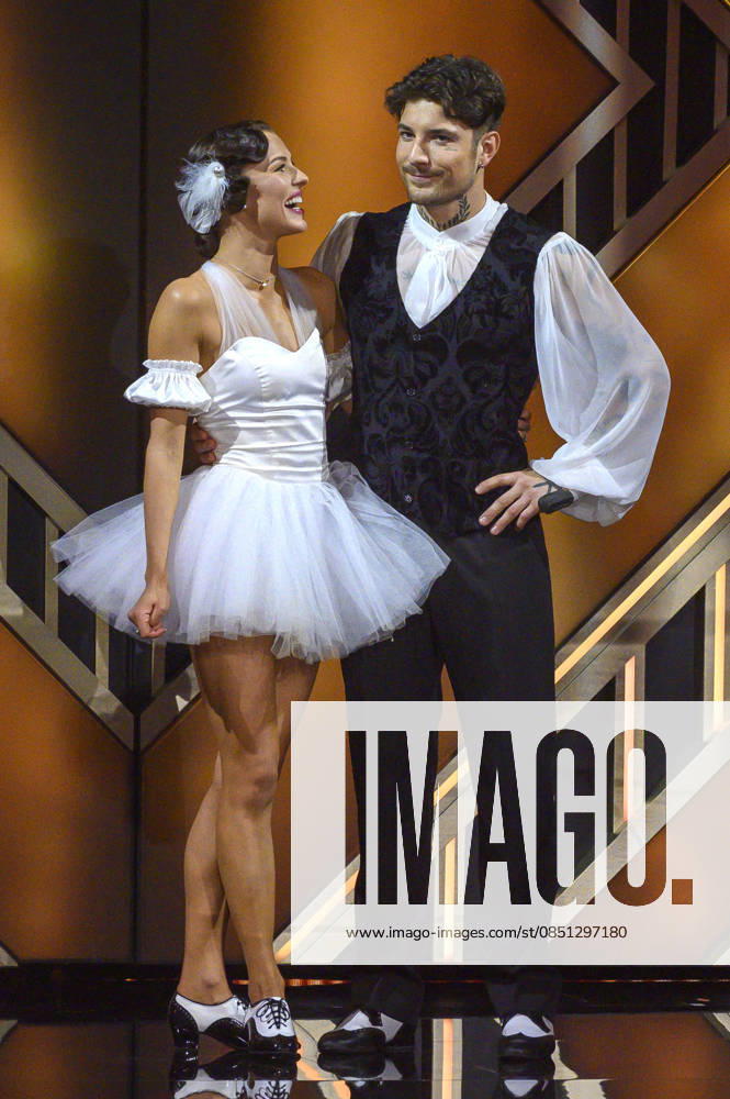 Willi Banner mit Patricija Ionel in der dritten Live-Show der 19. Staffel der RTL-Tanzshow Let s Dance im MMC Coloneum. Köln