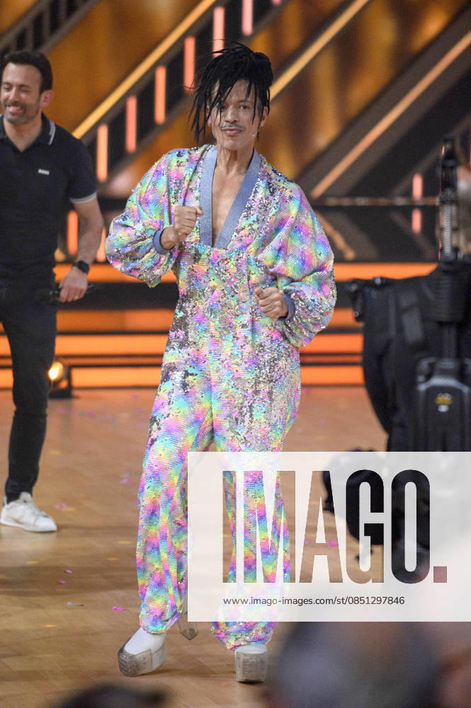 Jorge Gonzalez in der dritten Live-Show der 19. Staffel der RTL-Tanzshow Let s Dance im MMC Coloneum. Köln