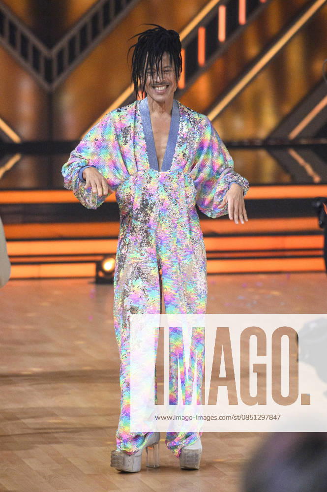 Jorge Gonzalez in der dritten Live-Show der 19. Staffel der RTL-Tanzshow Let s Dance im MMC Coloneum. Köln