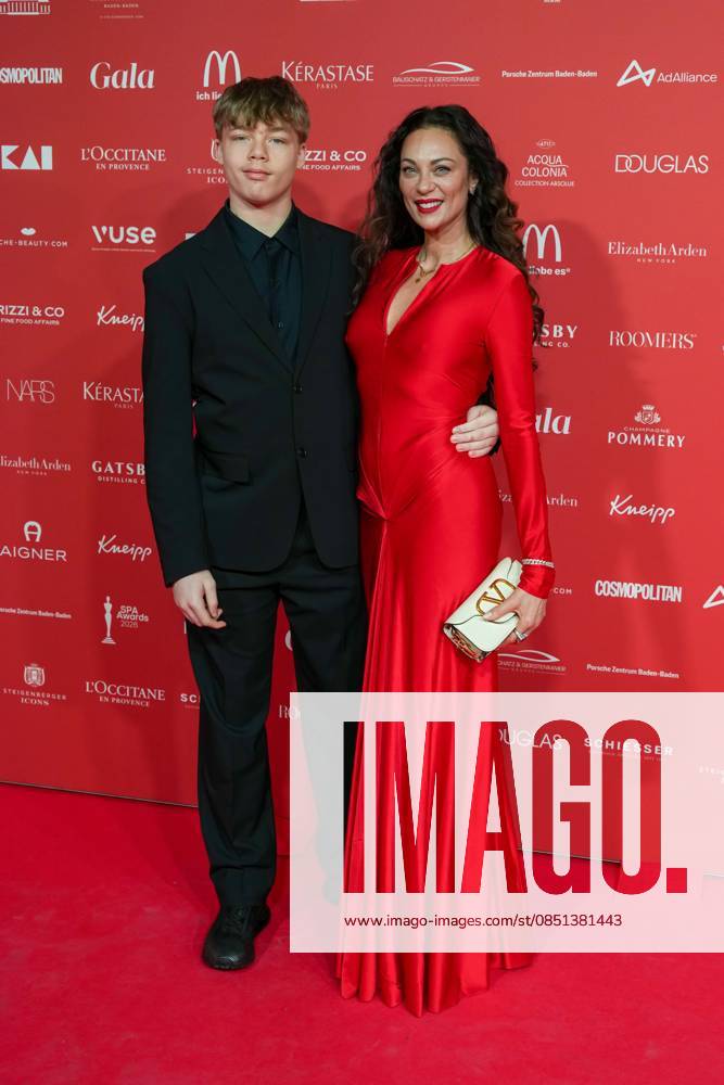 Spa Award 2026. Lilly Becker mit Sohn Amadeus auf dem Roten Teppich bei der Spa Awards Gala im Kurhaus Baden-Baden am 21.03.2026. Baden-Baden Kurhaus Baden-Württemberg