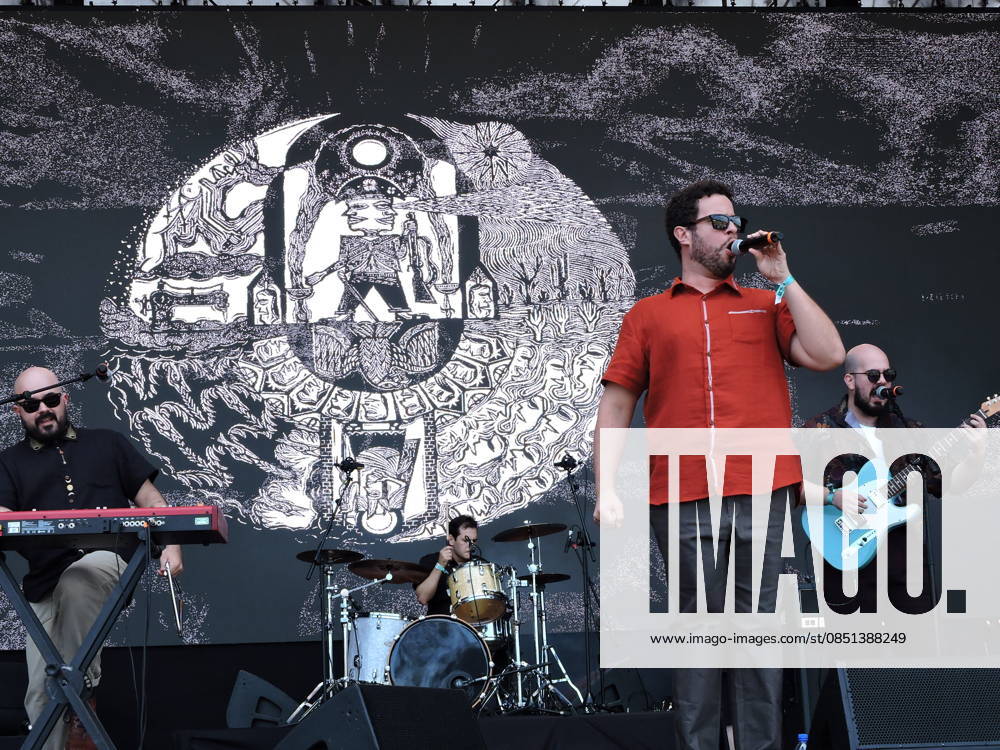I m going to Lollapalooza. Sao Paulo (SP), 03 22 2026 - Culture Music Shows - The rock band Papangu opens the day on the Flying Fish stage on the last day of Lollapalooza 2026 at the Interlagos racetrack in the south of Sao Paulo, this Sunday, March 22, 2026. (Foto: Leandro Chemalle Thenews2 imago images) I m going to Lollapalooza.
