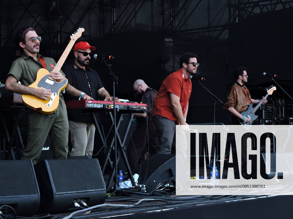 I m going to Lollapalooza. Sao Paulo (SP), 03 22 2026 - Culture Music Shows - The rock band Papangu opens the day on the Flying Fish stage on the last day of Lollapalooza 2026 at the Interlagos racetrack in the south of Sao Paulo, this Sunday, March 22, 2026. (Foto: Leandro Chemalle Thenews2 imago images) I m going to Lollapalooza.