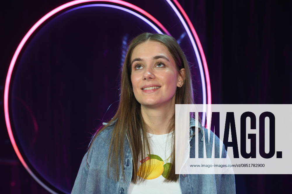 Schauspielerin und Comedienne Josepha Walter zu Gast bei der ARD Show Ladies Night die einzige Comedy- und Kabarettshow mit rein weiblicher Besetzung im deutschsprachigen Fernsehen: