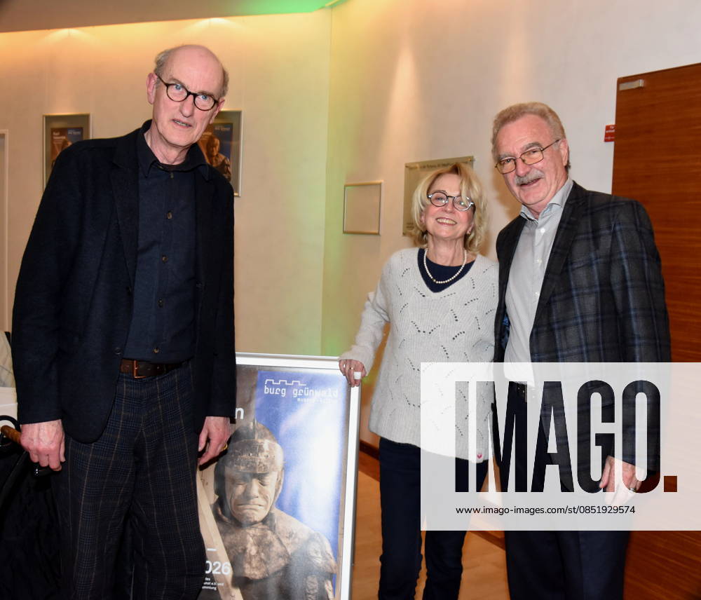 Johannes Herrschmann Schauspieler Gisela Schneeberger Schauspielerin Jo Baier Regisseur Muenchen Gruenwald 26.03.2026 Buergerhaus Roemerschanz Ausstellungs Eroeffnung fuer die Sonderausstellung Karl Valentin und die Alten Rittersleut in der Burg Gruenwald, Zweigmuseum der Archaeologischen Staatssammlung, Foto Muenchen