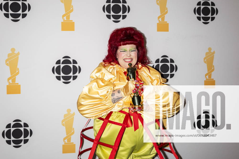 Begonia poses for photos after winning Adult Alternative Album of the Year during the 2026 Juno Awards Gala in Hamilton, Saturday, March 28, 2026. Hamilton Canada - ZUMAc35_ 20260328_zaf_c35_195