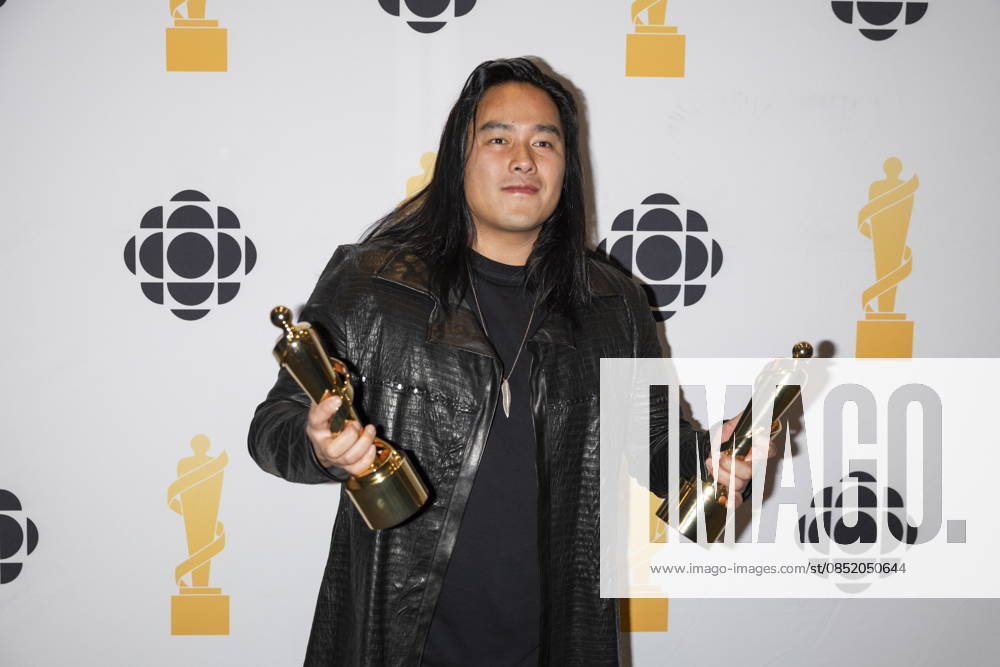 Aysanabee poses for photos after winning Alternative Album of the Year during the 2026 Juno Awards Gala in Hamilton, Saturday, March 28, 2026. Hamilton Canada - ZUMAc35_ 20260328_zaf_c35_233