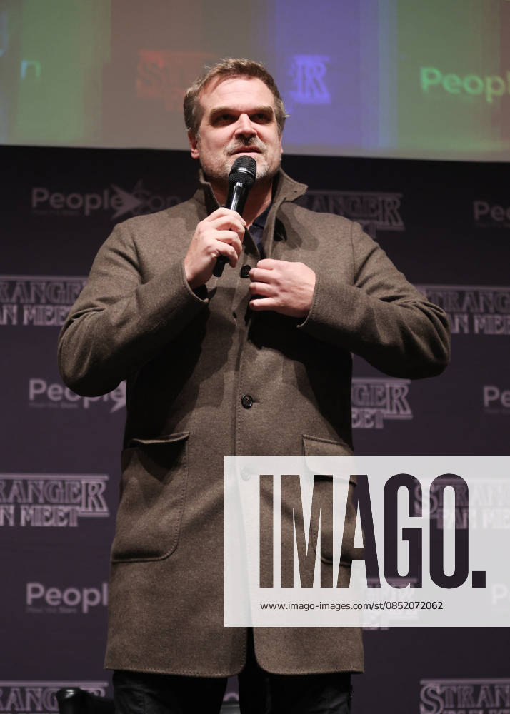 Exclusive David Harbour at the SFM9 Stranger Things Cult Series Convention at the Villepinte Exhibition Center on March 28, 2026 Denis Guignbourg Bestimage Exclusive For Germany call for price SFM9 Stranger Things Cult Series Convention at the Villepinte Exhibition Center on March 28, 2026 Paris France