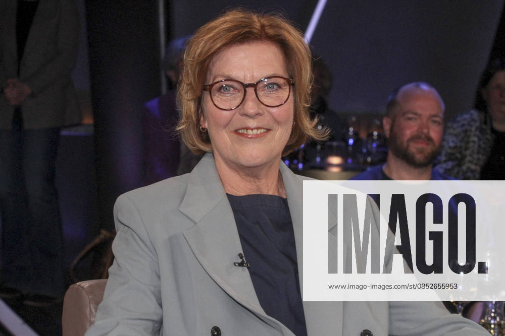 ABB TALKSHOW- Dora Heldt - Baerbel Schmidt deutsche Schriftstellerin. zu Gast in der NDR Talkshow , aus dem NDR 3 Studio am Freitag 03.04.2026 in Hamburg Hamburg Deutschland