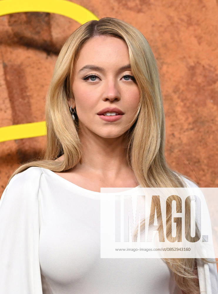 ˜Euphoria S3 Los Angeles Premiere Sydney Sweeney arriving to the season 3 Euphoria Los Angeles premiere held at the TCL Chinese Theatre on April 07, 2026 in Hollywood, CA. Hollywood TCL Chinese Theatre California USA