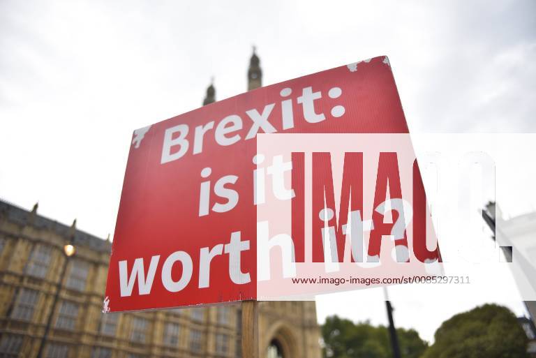London, England, United Kingdom - Demonstrtors gather outside the Parliament to protest against Brexit, waving EU and Union flags and a placard reading Brexit Is It Worth It? , London on September 4, 2018. London United Kingdom - ZUMAn230 20180904_zaa_n230_291