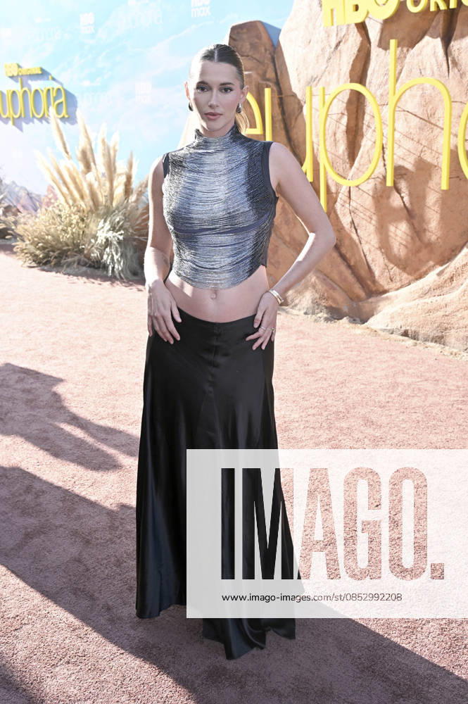 Madeleine White Fedyk bei der Premiere der 3. Staffel der HBO-Serie Euphoria im TCL Chinese Theatre. Los Angeles